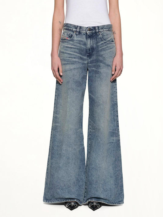 Image of Jeans. Productname: DIESEL 1978 D-AKEMI-FSH Wide Jeans in Blue colour by brand - DIESEL