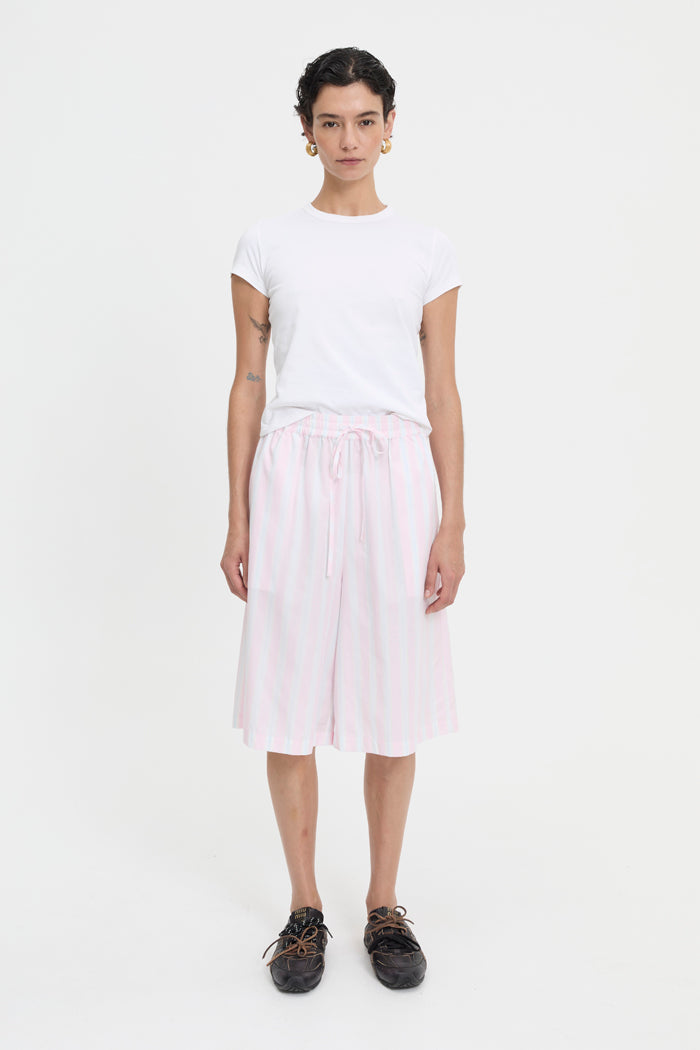 Image of a model wearing Shorts. Product name - Giovanna Shorts Pink in Pink colour by brand - Blanca Studio