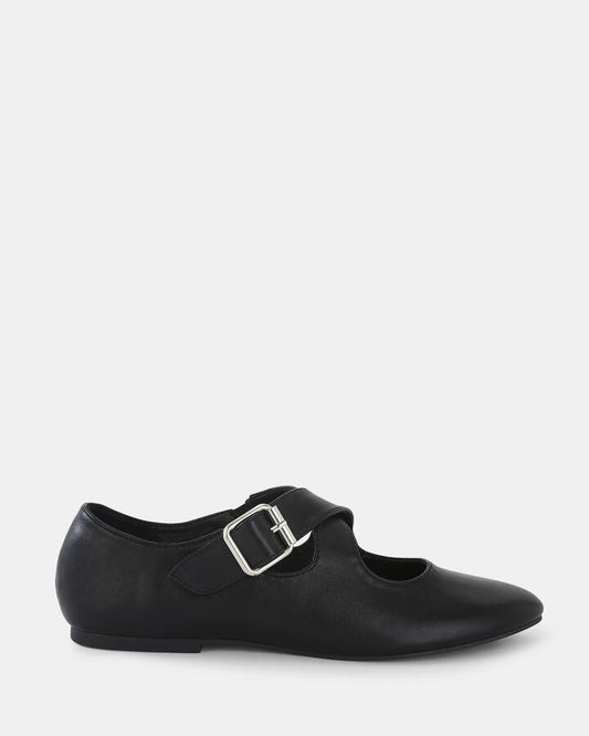 Image of Flats. Product name - Casoria Women's Casual Flat Closed BLACK Novo Casual in Black colour by brand - NOVO