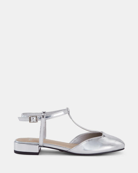 Image of Flats. Product name - Caserta Women's Casual Flat Closed SILVER Novo Casual in Silver colour by brand - NOVO