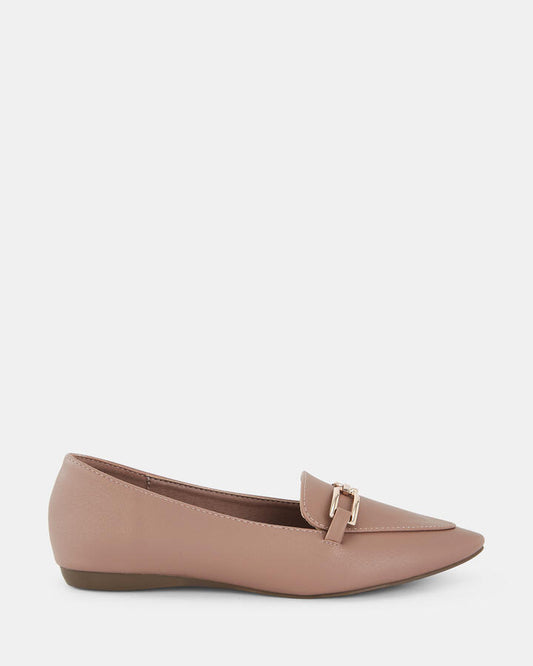 Image of Flats. Product name - Cremona Women's Casual Flat Closed ALMOND Novo Casual in Almond colour by brand - NOVO