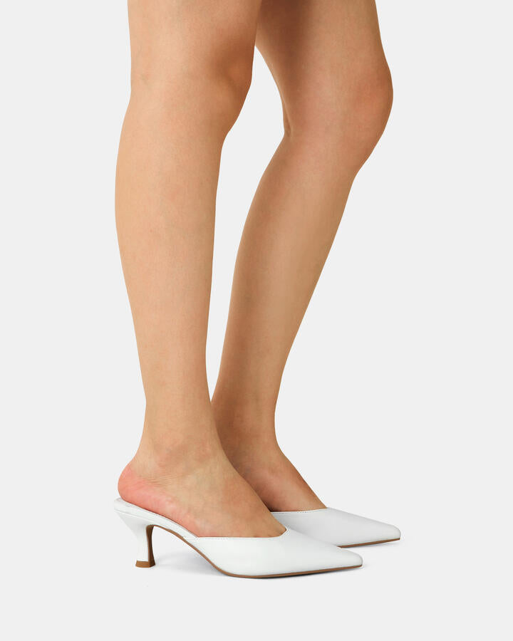IMASHI  WHITE Women's Court - Low Heel Novo Heels