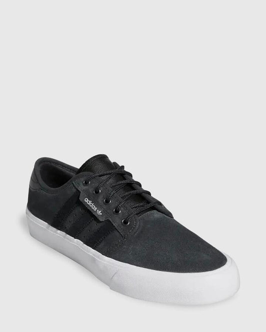 Image of Sneakers. Productname: adidas - Mens Seeley Xt Vulcanized Sneakers - Cblack/Chabrn/Ftwwht - in Cblack/Chabrn/Ftwwht colour by brand - adidas