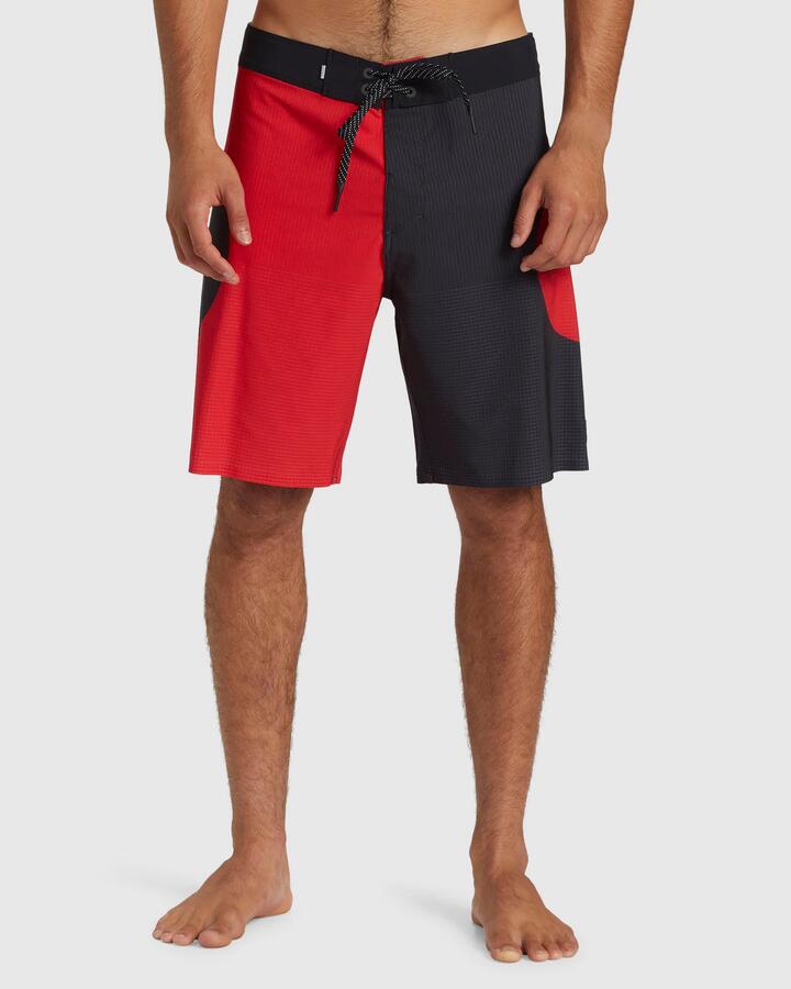 Image of Swimwear. Productname: Quiksilver Mens Highline Pro Straight 19" Boardshorts Black - in Black colour by brand - Quiksilver