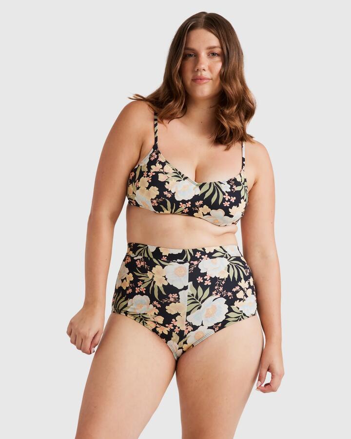 Image of a model wearing Tops. Productname: Billabong Womens Lost Cove Lila Dd Bralette Bikini Top Black Pebble - in Black Pebble colour by brand - Billabong