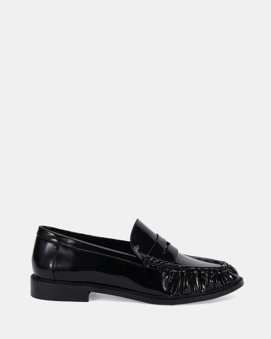 Image of Flats. Product name - Corvette Women's Casual Flat Closed BLACK Novo Casual in Black colour by brand - NOVO