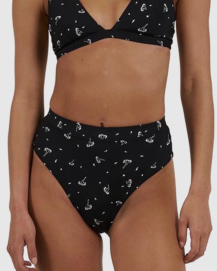 Image of Swimwear. Productname: Thrills Womens Nightshade Tall Triangle Bikini Top Black - in Black colour by brand - Thrills