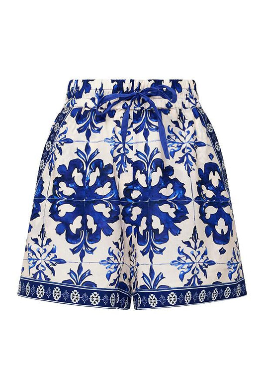 Image of a model wearing Shorts. Productname: Mirella Shorts in Mirella Print colour by brand - MOS The Label