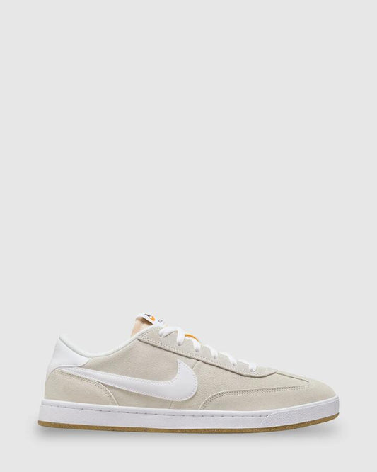 Image of Shoes. Productname: Nike - Mens Nike Sb Fc Classic Skate Shoes - Summit White/Summit - in Summit White/Summit colour by brand - Nike