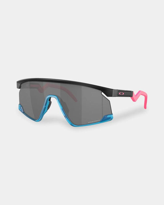 Image of Sunglasses. Productname: Oakley - Bxtr Prizm Oversized Sunglasses - Matte Black Black - in Matte Black Black colour by brand - Oakley