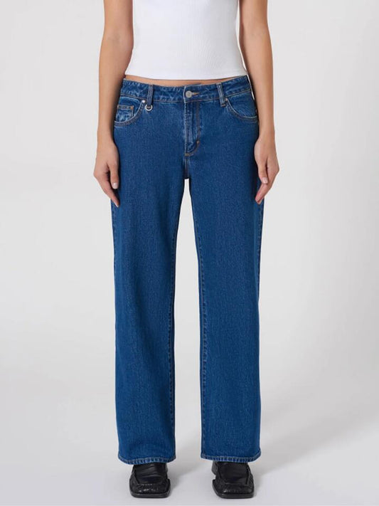 Image of a model wearing Denim. Productname: Neuw Daria Boyfriend Jeans in Mid Indigo colour by brand - Neuw
