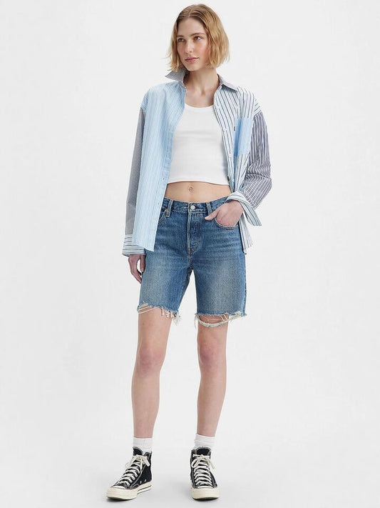 Image of a model wearing Shorts. Productname: Levis 501 90S Short in Happy Break colour by brand - Levis