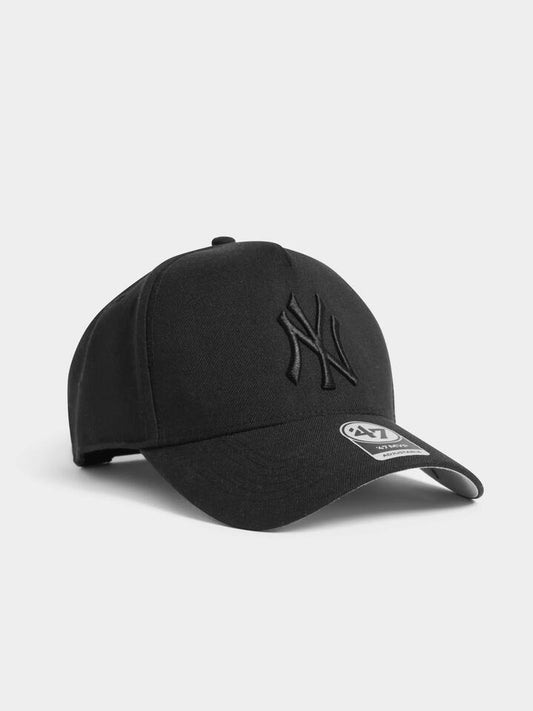 47 Brand New York Yankees MVP Snapback ONE SIZE Black/Black (Black/Black)