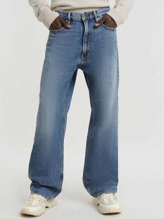 Image of a model wearing Denim. Productname: G-Star Type 96 Loose in Antique Faded Fjord colour by brand - G-Star