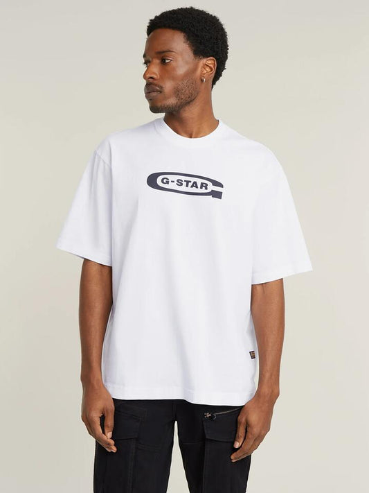 Image of a model wearing Tops. Productname: G-Star Old Skool Logo Boxy T-Shirt in White colour by brand - G-Star
