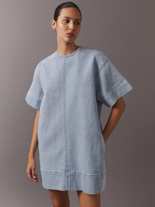 Image of a model wearing Denim. Productname: MSE Relaxed Denim Dress in Light Blue colour by brand - MSE