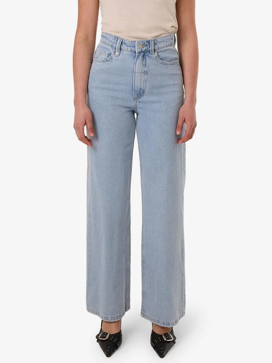 Image of a model wearing Denim. Productname: Thrills Holly Stretch Jean in Ageless Blue colour by brand - Thrills