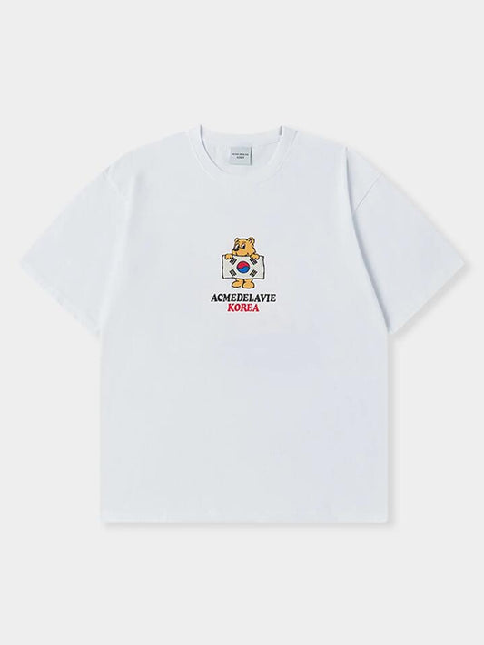 Image of a model wearing Shorts. Productname: ADLV Bear for Korea Short Sleeve T-Shirt in White colour by brand - ADLV