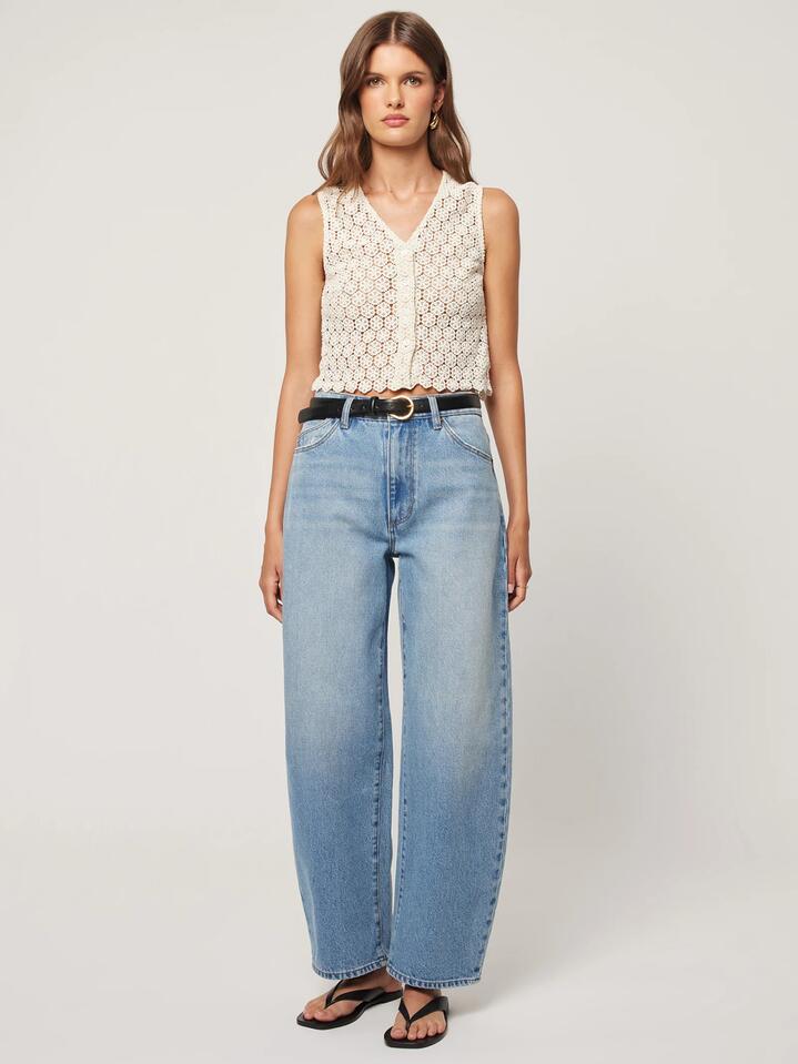 Image of a model wearing Denim. Productname: Rollas Gigi Barrel Jean in BRAD BLUE colour by brand - Rollas