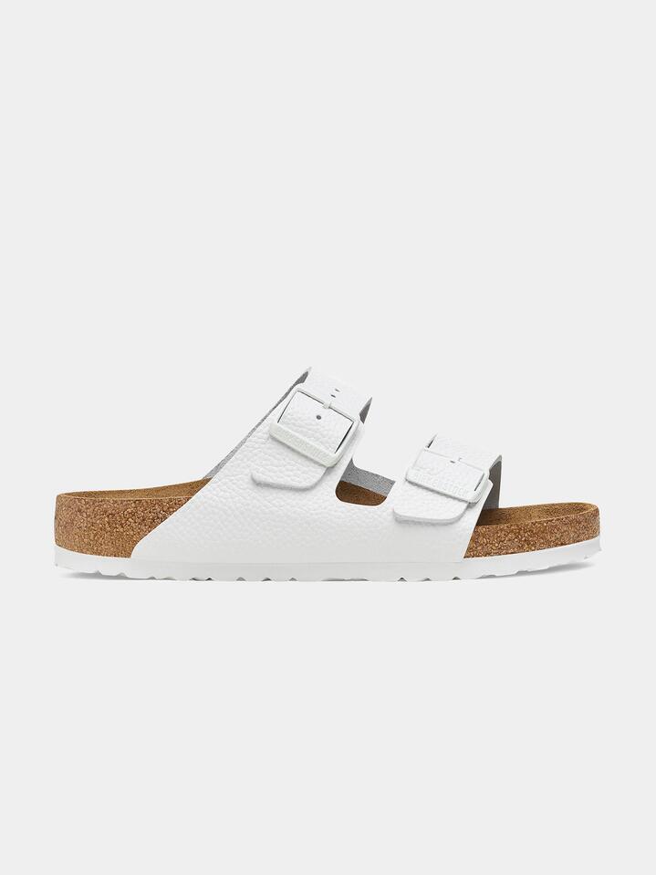 Image of Others. Productname: Birkenstock Unisex Arizona in White Smooth Leather Regular in White colour by brand - Birkenstock