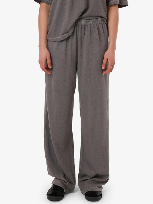 Image of a model wearing Pants. Productname: Thrills Hemp Relax Pant in Grey Ash colour by brand - Thrills