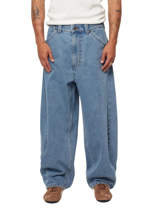 Image of a model wearing Denim. Productname: Abrand A6 Big Cocoon Francis in MID BLUE colour by brand - Abrand