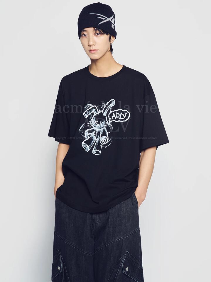 Image of Hats. Productname: ADLV One Point Artwork Beanie ONE SIZE BLACK in BLACK colour by brand - ADLV