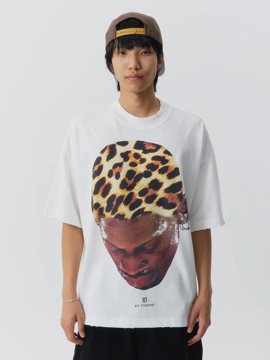 Image of a model wearing Tops. Productname: By Tydon Big Head T-Shirt in WHT/LEO colour by brand - By Tydon