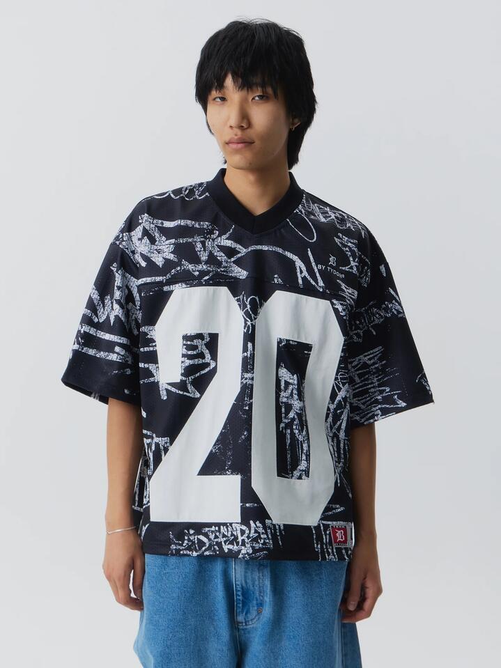Image of a model wearing Tops. Productname: By Tydon Mesh Jersey in BLACK/WHITE colour by brand - By Tydon