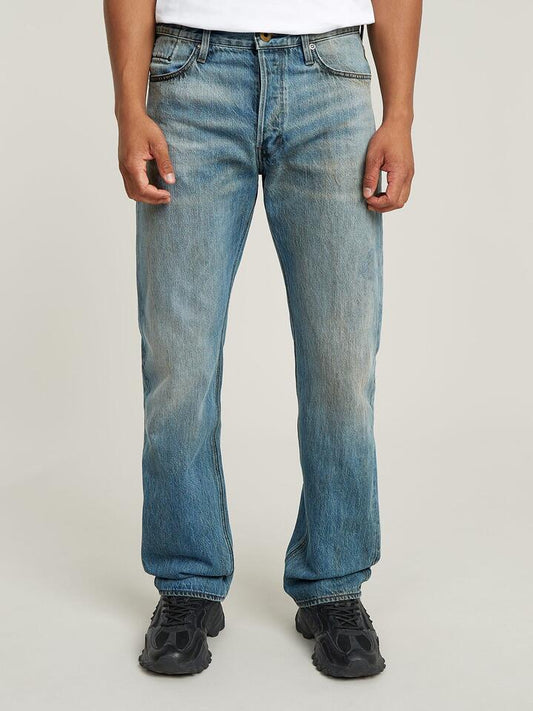 Image of a model wearing Denim. Productname: G-Star Dakota Regular Straight in VINTAGE GOLD DIGGER colour by brand - G-Star