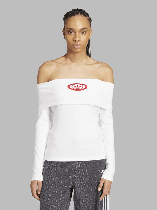 Image of a model wearing Tops. Productname: Adidas Campus2000 Top in White colour by brand - Adidas