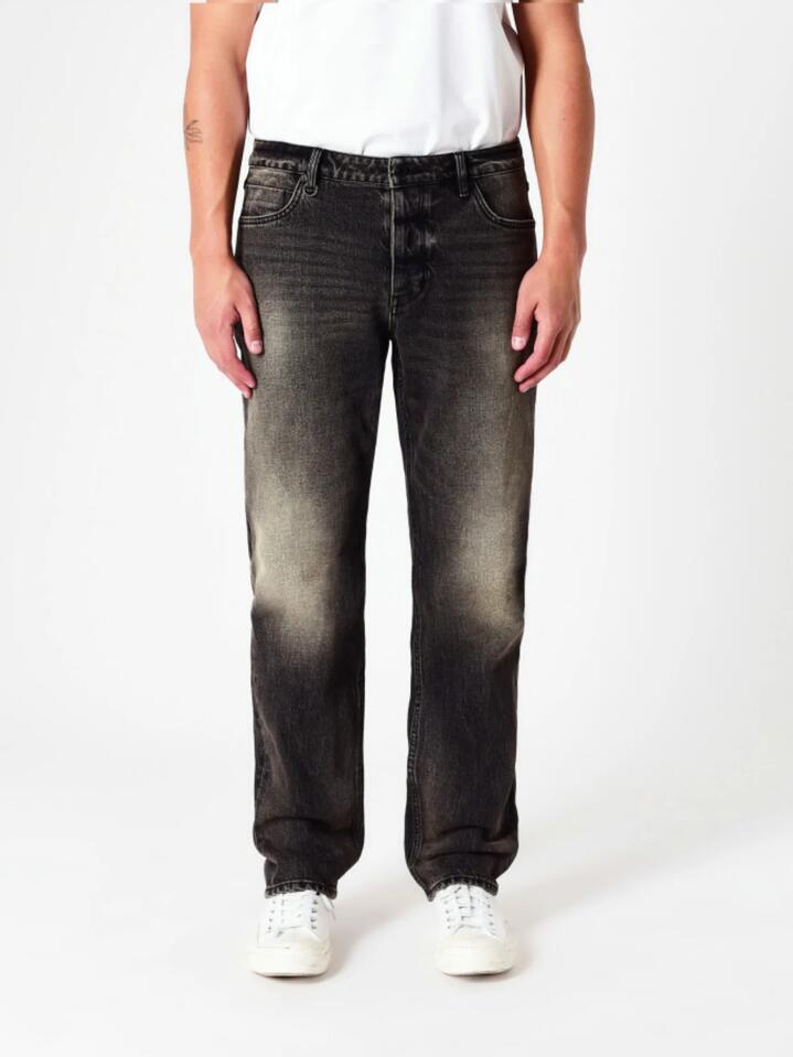 Image of a model wearing Denim. Productname: Neuw Ray Straight Nightingale in FADED BLACK colour by brand - Neuw