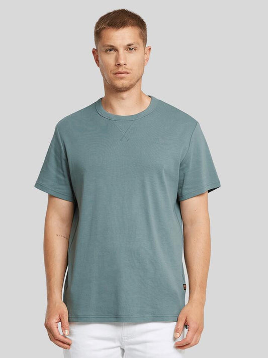 Image of a model wearing Tops. Productname: G-Star Nifous R Tee in Bolt Grey colour by brand - G-Star