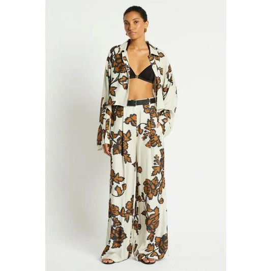 Image of a model wearing Pants. Productname: Loma Pants in PRINT colour by brand - sass and bide