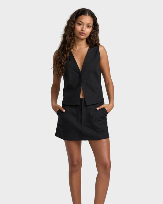 Image of a model wearing Skirts. Productname: RVCA - Womens Raven Skort - Rvca Black - in Rvca Black colour by brand - RVCA