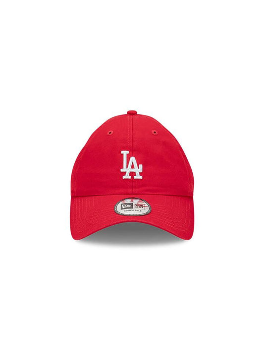 Image of Hats. Productname: New Era 9TWENTY Casual Classic Los Angeles Dodgers ONE SIZE Scarlet White in Scarlet White colour by brand - New Era