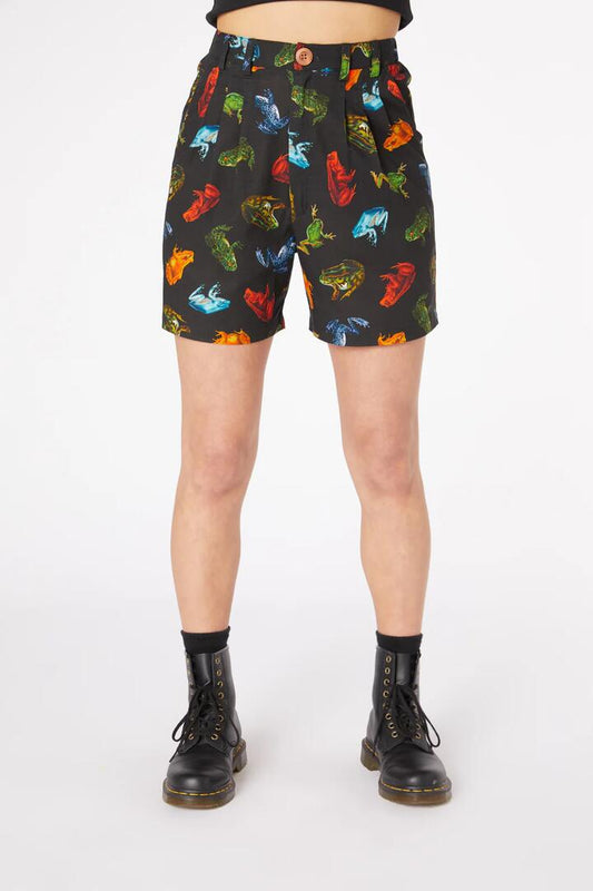Image of a model wearing Shorts. Productname: Frog Cotton BermudaShort in Black colour by brand - Dangerfield