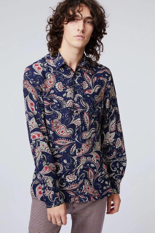 Image of a model wearing Tops. Productname: Closure LS Shirt in Navy colour by brand - Dangerfield