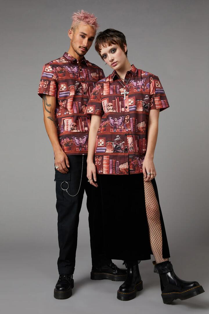 Image of Shirts. Productname: Bookish Print Ss Shirt in Multi colour by brand - Black Friday