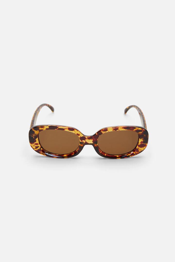 Image of Sunglasses. Productname: Oval Sunglasses in Tort colour by brand - Princess Highway
