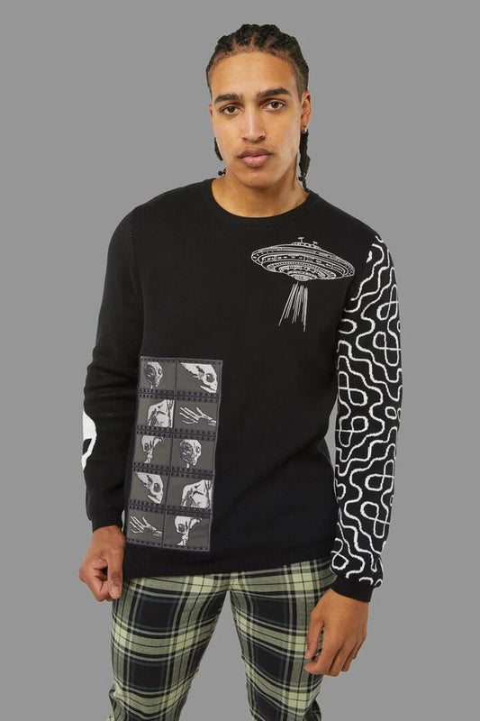 Image of a model wearing Tops. Productname: Camcorder Knit in Black colour by brand - Black Friday