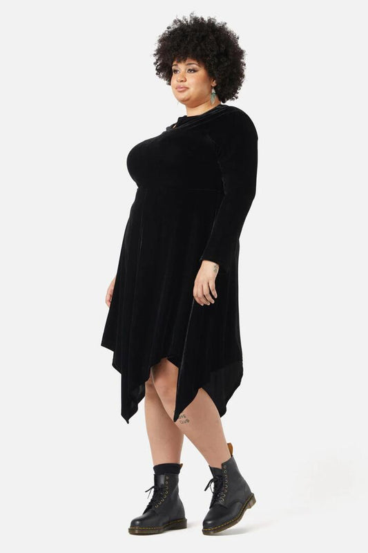 Image of a model wearing Dress. Productname: Curve Fern Velvet Dress in Black colour by brand - Black Friday