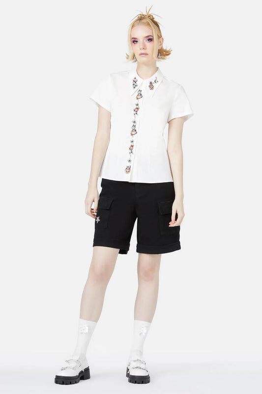 Image of a model wearing Tops. Productname: Butternut Blouse in Vintage White colour by brand - Black Friday