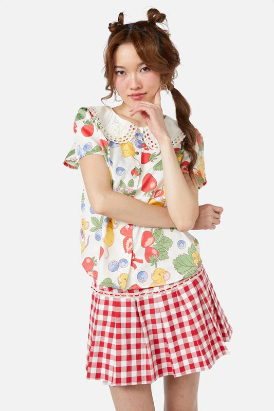 Image of a model wearing Tops. Productname: Hamper Printed Blouse in Multi colour by brand - Dangerfield