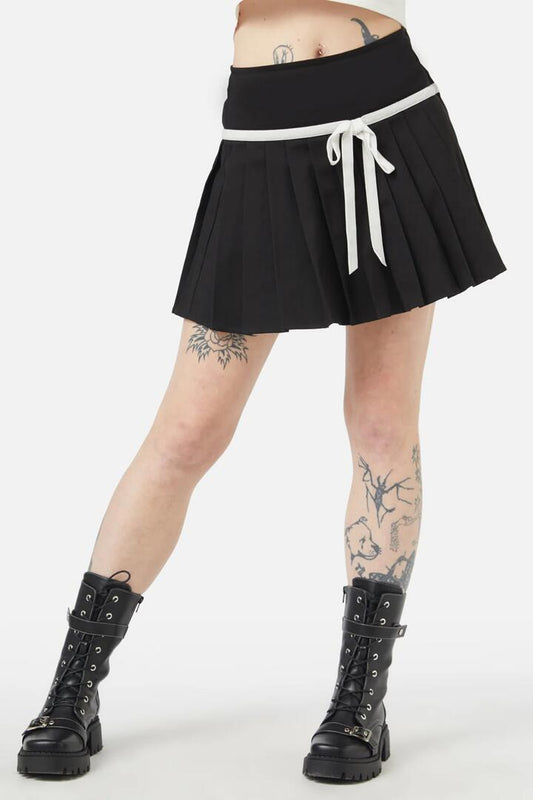 Image of a model wearing Skirts. Productname: Peculiar Puss Skirt in Black/White colour by brand - Dangerfield