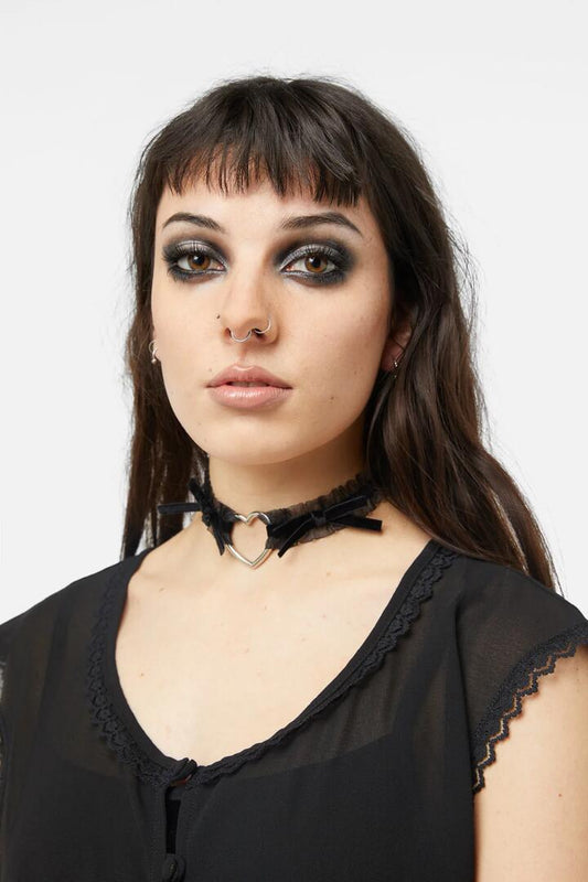 Image of Jewelry. Productname: Velvet Bow Heart Choker in Black colour by brand - Dangerfield