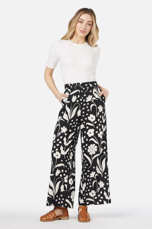 Image of a model wearing Pants. Productname: Irene Pant in Black colour by brand - Princess Highway