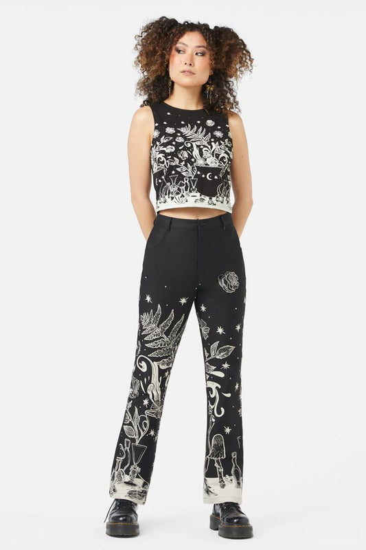 Image of a model wearing Pants. Productname: Witches Room Pant in Black colour by brand - Black Friday