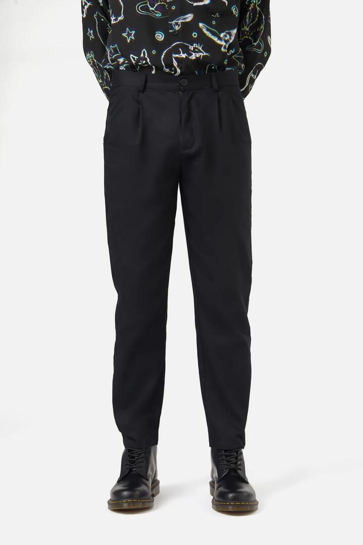 Image of a model wearing Pants. Productname: Aura Pant in Black colour by brand - Black Friday