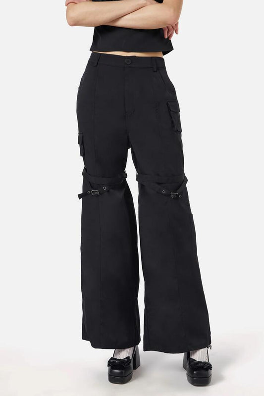 Image of a model wearing Pants. Productname: Doe Pocket Cargo in Black colour by brand - Dangerfield